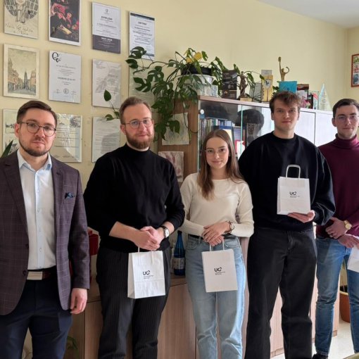 3b57a522-284d-4392-a53c-6ae3abf5c256